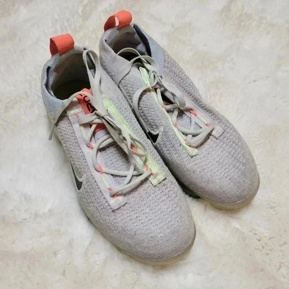 Nike Air Vapormax 2021 FK Light Bone Lime Ice Women's Size 6.5 Sneakers - Picture 3 of 9